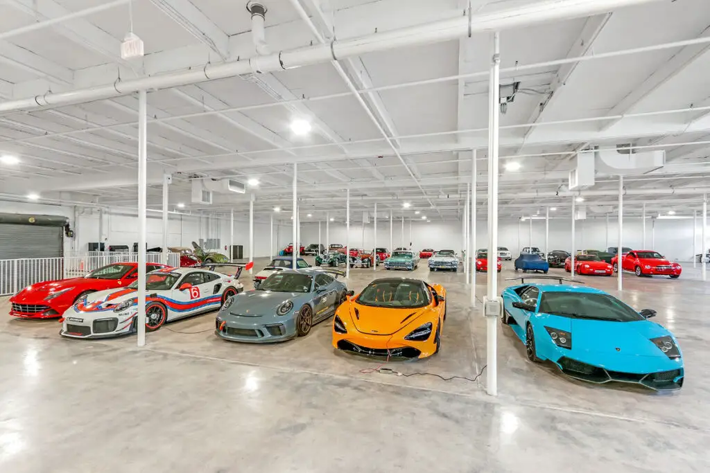 HAGERTY GARAGE + SOCIAL OPENS MIAMI CAR CULTURE CLUBHOUSE