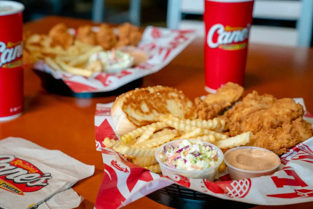 Raising Cane’s Spreads its ONE LOVEÒ to Cutler Bay on July 18